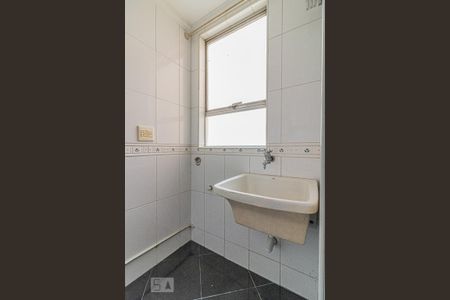 Apartamento à venda com 54m², 2 quartos e 1 vaga Apartamento à venda com 54m², 2 quartos e 1 vagaÁrea de Serviço