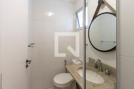 Apartamento à venda com 58m², 2 quartos e 1 vagaBanheiro do Corredor