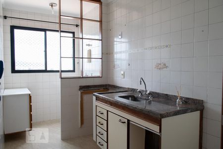 COZINHA de apartamento para alugar com 2 quartos, 65m² em Vila Bruna, São Paulo
