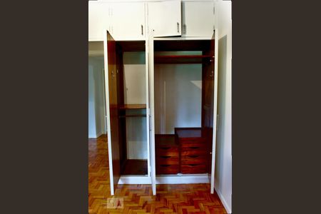 Apartamento para alugar com 138m², 3 quartos e 1 vagaPrimeiro dormitório