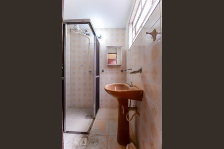 Banheiro de casa para alugar com 2 quartos, 90m² em Vila Regente Feijó, São Paulo