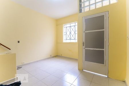 Sala de casa para alugar com 2 quartos, 90m² em Vila Regente Feijó, São Paulo