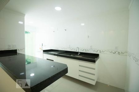 Apartamento à venda com 97m², 3 quartos e 2 vagasCozinha