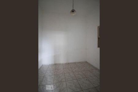 Casa para alugar com 70m², 1 quarto e sem vagaquarto 