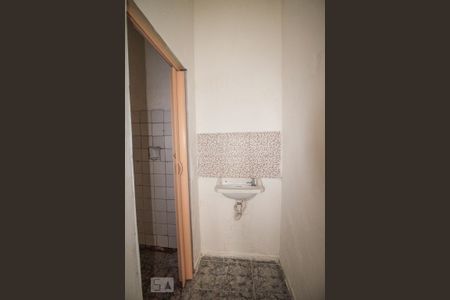 Casa para alugar com 70m², 1 quarto e sem vagabanheiro 