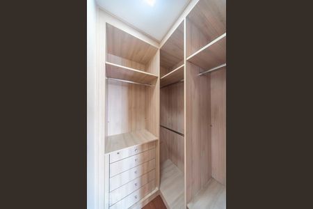 Apartamento à venda com 128m², 3 quartos e 2 vagasCloset 