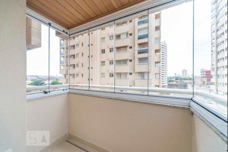 Apartamento à venda com 128m², 3 quartos e 2 vagasSacada do Quarto 2