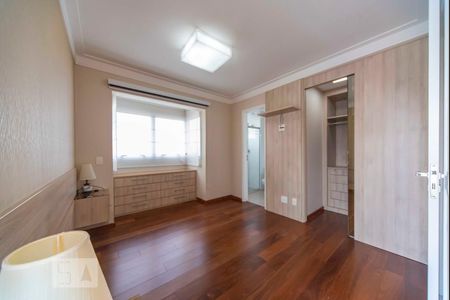 Apartamento à venda com 128m², 3 quartos e 2 vagasQuarto 3