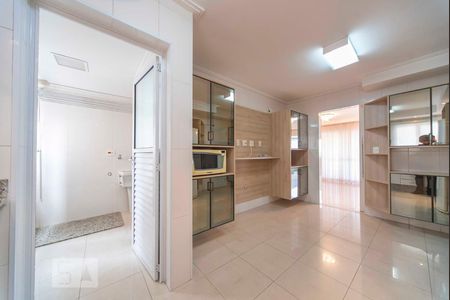 Apartamento à venda com 128m², 3 quartos e 2 vagasCozinha 