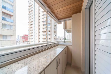 Apartamento à venda com 128m², 3 quartos e 2 vagasSacada do Quarto 1