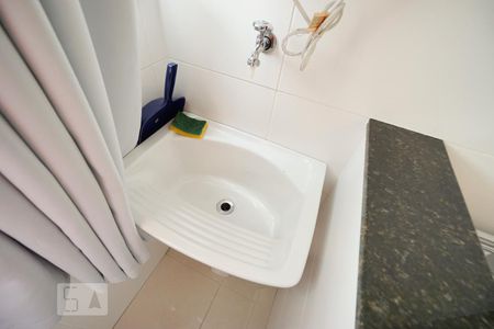 Studio para alugar com 44m², 1 quarto e 1 vaga Studio para alugar com 44m², 1 quarto e 1 vagaDetalhe área de serviço