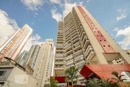 Studio para alugar com 44m², 1 quarto e 1 vaga Studio para alugar com 44m², 1 quarto e 1 vagaFachada