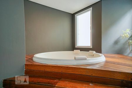 Studio para alugar com 44m², 1 quarto e 1 vaga Studio para alugar com 44m², 1 quarto e 1 vagaHidromassagem