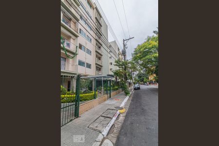 Apartamento à venda com 90m², 2 quartos e 1 vaga Apartamento à venda com 90m², 2 quartos e 1 vagaFachada