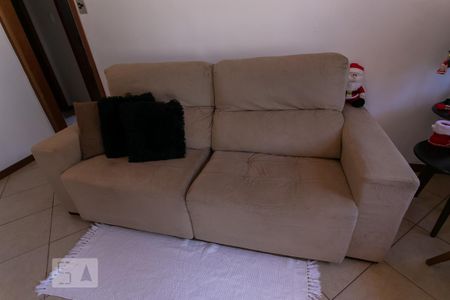 Detalhe de casa de condomínio à venda com 3 quartos, 130m² em Santa Tereza, Porto Alegre