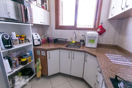 Casa de condomínio à venda com 130m², 3 quartos e 4 vagasDetalhe
