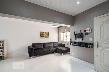 Casa para alugar com 171m², 2 quartos e 2 vagasSala