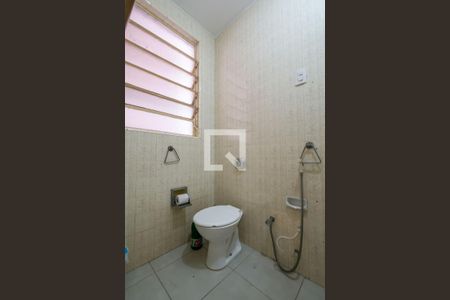 Apartamento à venda com 74m², 2 quartos e sem vaga Apartamento à venda com 74m², 2 quartos e sem vagaBanheiro