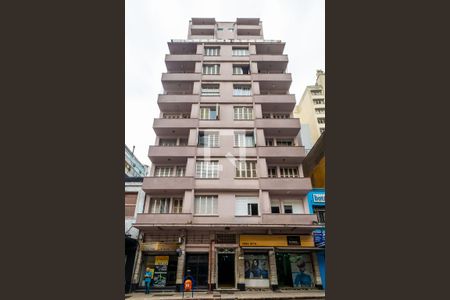 Apartamento à venda com 74m², 2 quartos e sem vaga Apartamento à venda com 74m², 2 quartos e sem vagaFachada