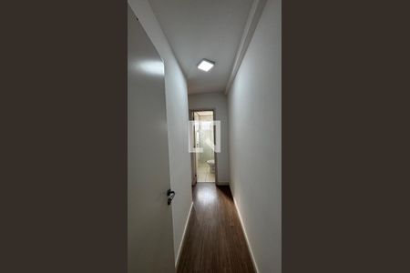 Corredor Suite de apartamento para alugar com 2 quartos, 51m² em Vila Alpina, Santo André