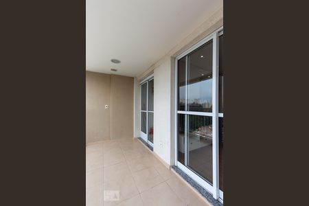 Apartamento para alugar com 61m², 2 quartos e 1 vaga Apartamento para alugar com 61m², 2 quartos e 1 vagaVaranda