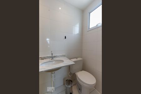 Apartamento para alugar com 61m², 2 quartos e 1 vaga Apartamento para alugar com 61m², 2 quartos e 1 vagaBanheiro da suíte