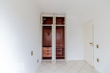 Primeiro dormitório de apartamento para alugar com 2 quartos, 62m² em Indianópolis, São Paulo