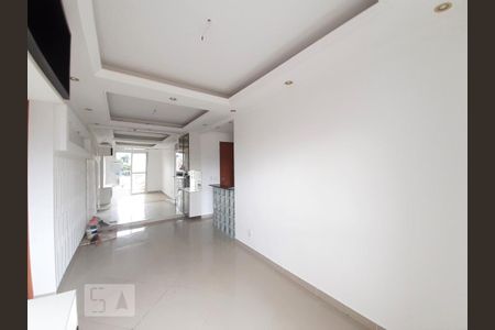 Sala de apartamento para alugar com 2 quartos, 49m² em Todos Os Santos, Rio de Janeiro