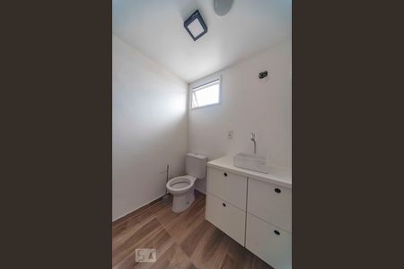 Banheiro  de apartamento à venda com 2 quartos, 52m² em Parque Erasmo Assunção, Santo André