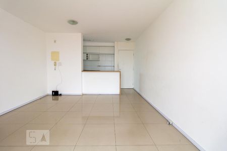 Sala de apartamento para alugar com 3 quartos, 70m² em Rio Pequeno , São Paulo