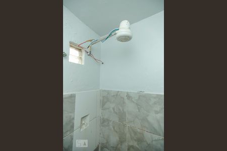 Banheiro de kitnet/studio para alugar com 1 quarto, 30m² em Piedade, Rio de Janeiro