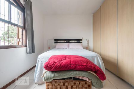 Casa à venda com 200m², 4 quartos e 2 vagasSuíte