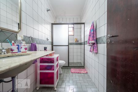 Casa à venda com 200m², 4 quartos e 2 vagasBanheiro 2