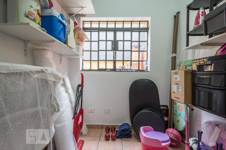 Casa à venda com 200m², 4 quartos e 2 vagasQuarto de Serviço