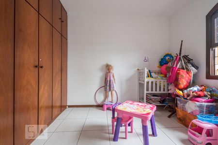 Casa à venda com 200m², 4 quartos e 2 vagasQuarto 2