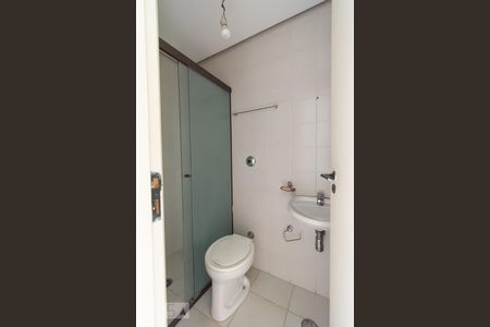 Apartamento para alugar com 178m², 3 quartos e 3 vagas Apartamento para alugar com 178m², 3 quartos e 3 vagasBanheiro de Serviço (Suíte)