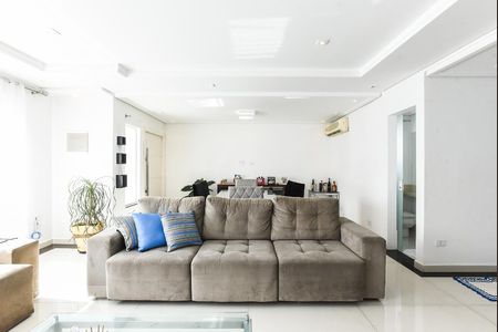 Sala de casa para alugar com 3 quartos, 400m² em Taboão, São Bernardo do Campo