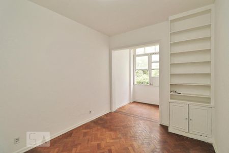 Quarto 1. de apartamento para alugar com 2 quartos, 90m² em Leme, Rio de Janeiro
