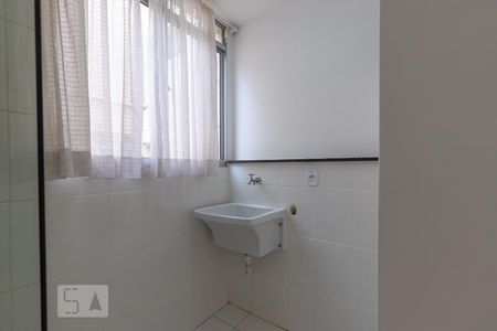 Apartamento para alugar com 67m², 2 quartos e 1 vagaÁrea de serviço