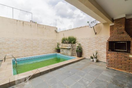 Piscina de casa à venda com 4 quartos, 200m² em Jardim Bom Clima, Guarulhos