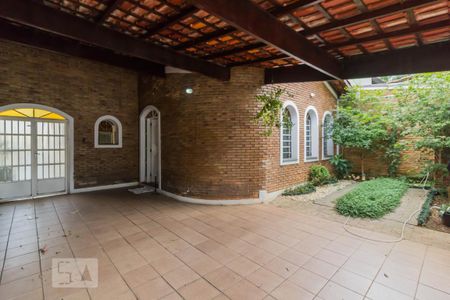 Garagem de casa à venda com 4 quartos, 200m² em Jardim Bom Clima, Guarulhos