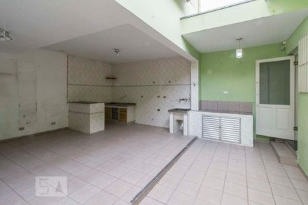 Casa à venda com 285m², 4 quartos e 4 vagasÁrea de serviço