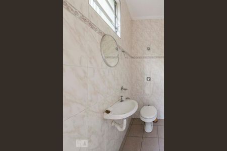Casa à venda com 285m², 4 quartos e 4 vagasBanheiro