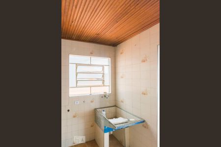 Área de serviço de casa à venda com 2 quartos, 120m² em Vila Yolanda, Osasco