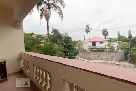 Casa à venda com 440m², 4 quartos e 7 vagas Casa à venda com 440m², 4 quartos e 7 vagasVaranda