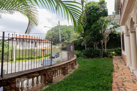Casa à venda com 440m², 4 quartos e 7 vagas Casa à venda com 440m², 4 quartos e 7 vagasJardim