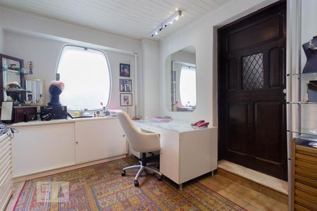 Escritório de casa à venda com 4 quartos, 440m² em Sumaré, São Paulo