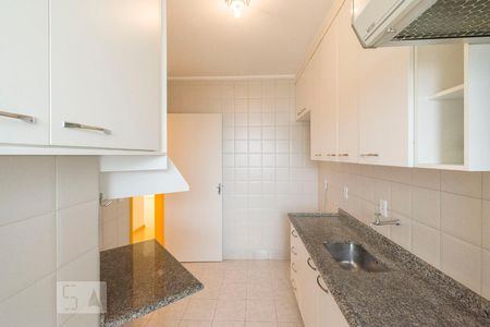 Cozinha de apartamento para alugar com 2 quartos, 74m² em Jardim Ivana, São Paulo