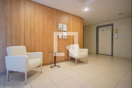 Apartamento à venda com 80m², 3 quartos e 1 vagaHall - Elevador