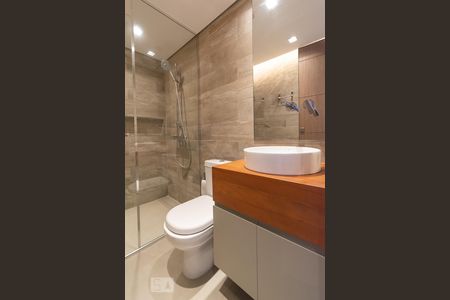 Banheiro Social de apartamento para alugar com 1 quarto, 148m² em Santo Amaro, São Paulo